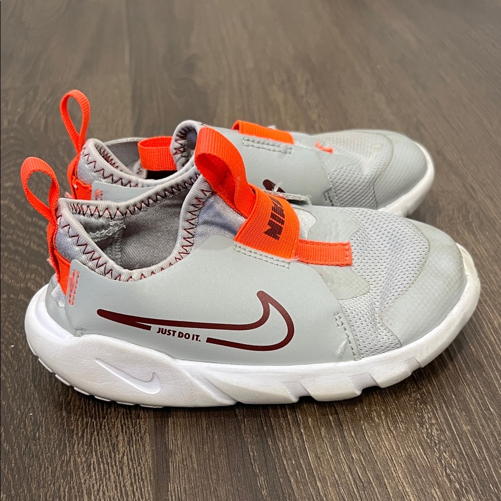 Nike Kids Sneakers - Gray and Red unisex fits Wide foot